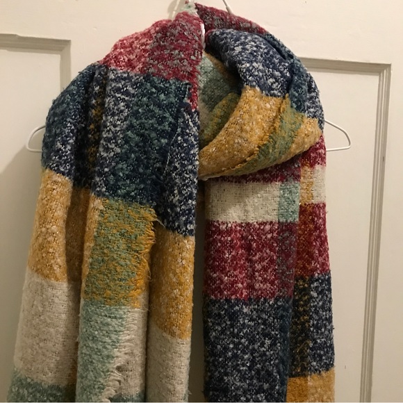 Zara scarf - Picture 2 of 4